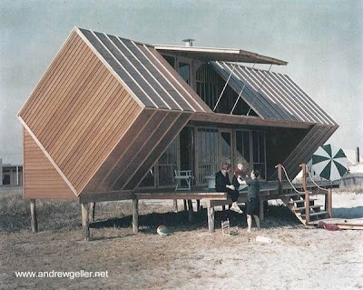 Cabaña de playa moderna hecha de madera en Estados Unidos