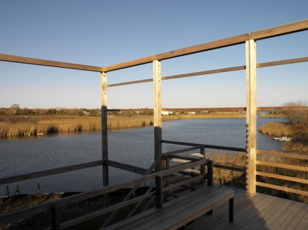 casa-en-playa-patio Patio superior de casa en playa