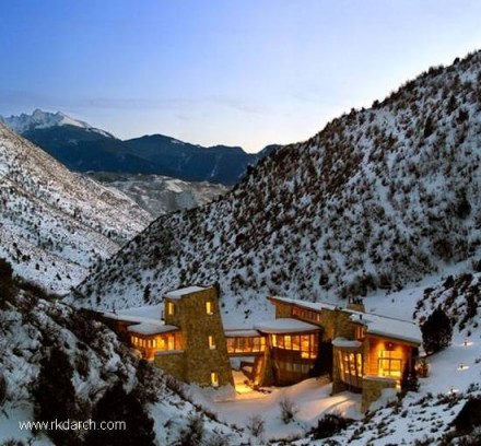 Casa de montaña Casa de piedra en la montaña