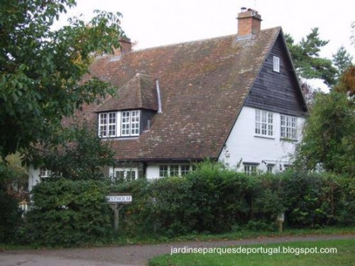 Residencia conservada en la 1ra. Ciudad Jardín 50km al norte de Londres Casa residencial en la primera Ciudad Jardín del mundo