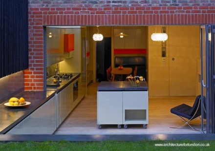 Extensión de casa moderna Cocina de una casa modernizada