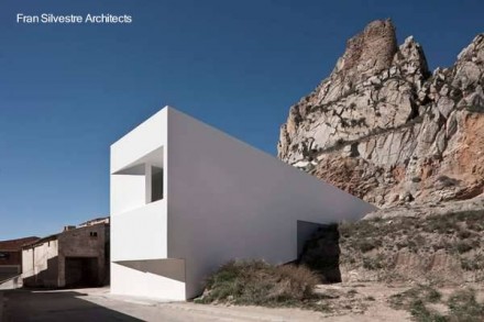 Casa moderna de pueblo en España Casa contemporánea rural