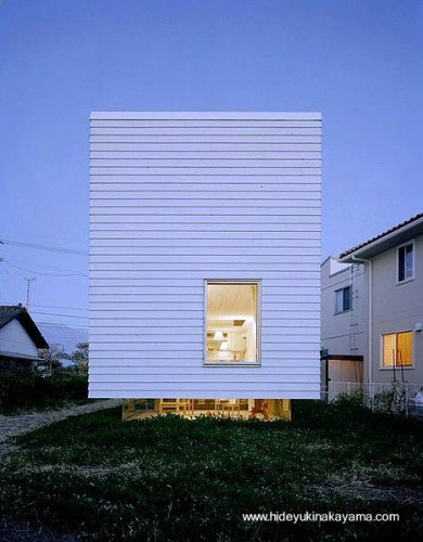 Casa cúbica moderna en el Japón Casa de arquitectura japonesa moderna