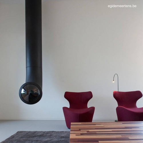 Chimenea y muebles de la sala