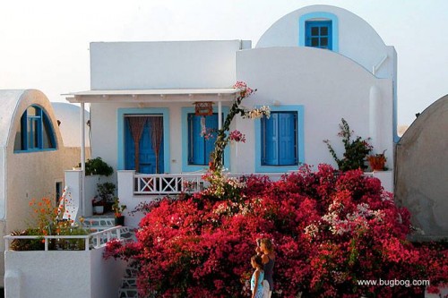 Casa de aspecto vernáculo en Grecia