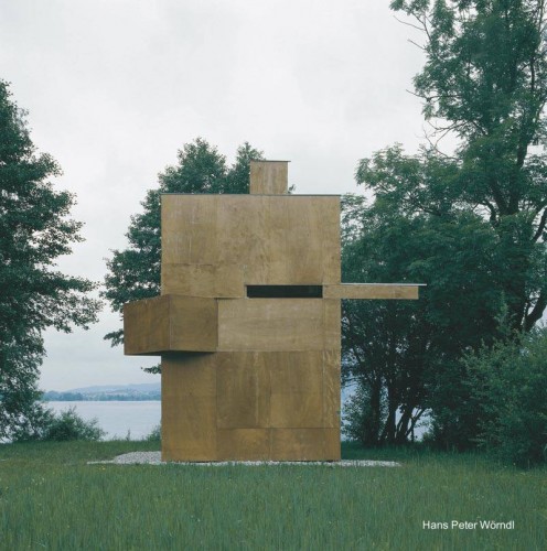 Cabaña parcialmente abierta