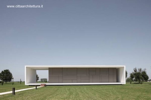 Residencia minimalista en Italia