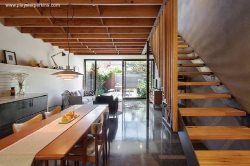 Planta baja abierta por los extremos