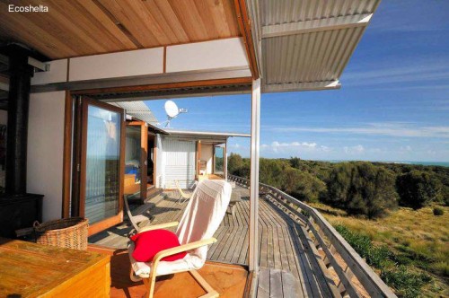 Terraza en una casa con varios módulos