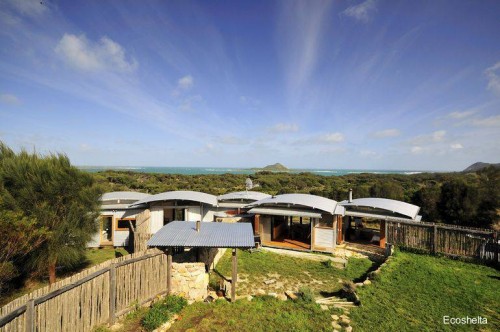 Casa prefabricada formada de unidades modulares