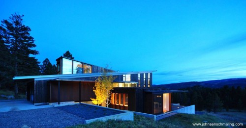 Vista en la noche y en invierno