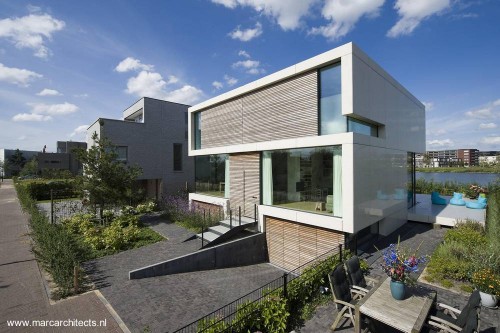 Casa residencial minimalista Residencia moderna de 3 plantas en Amsterdam