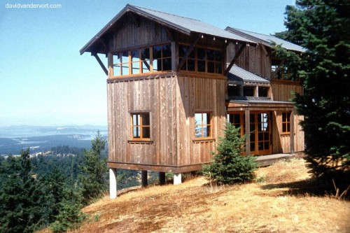 Cabaña de madera rústica en Isla San Juan estado de Washington