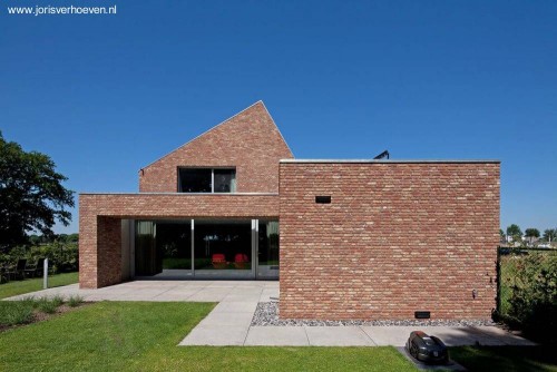 Contrafachada a los fondos